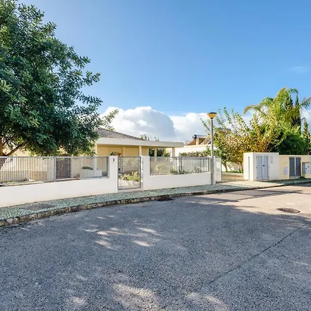 Rosemary - Surf And Beach Villa Albufeira